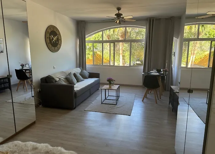 Apartment Piso Pacos *